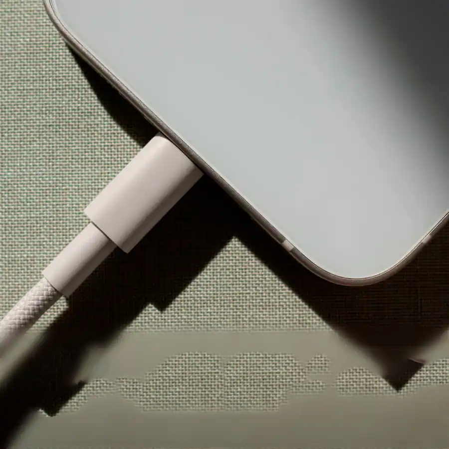 USB-C to Lightning-Compatible Woven Charging Cable – 5ft – Stone Gray